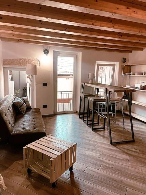 La Petite Croix Apartment Aosta Luaran gambar