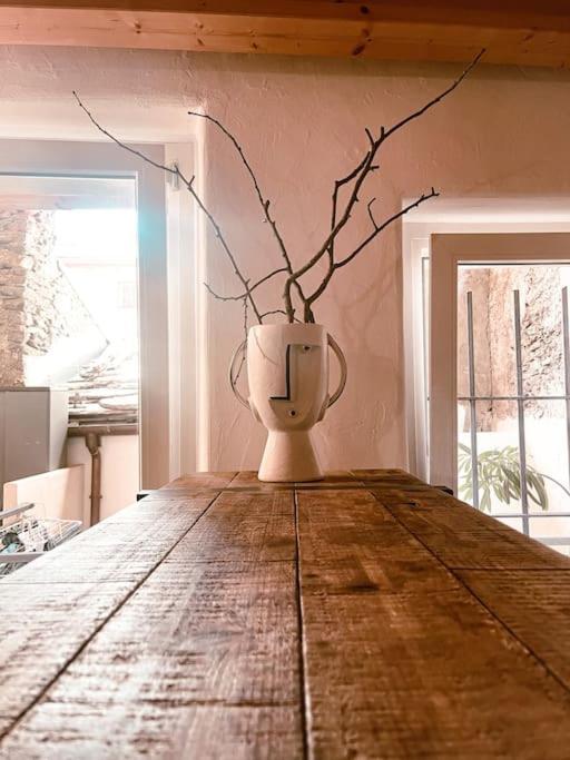 La Petite Croix Apartment Aosta Luaran gambar